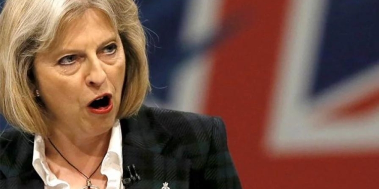 Премьер-министр Великобритании Тереза Мэй заявила о высокой вероятности причастности РФ к отравлению экс-разведчика Сергея Скрипаля