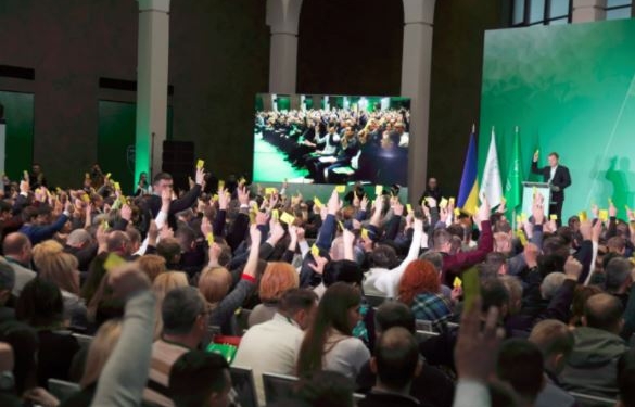 УКРОП избрал председателя партии и начал президентские праймериз