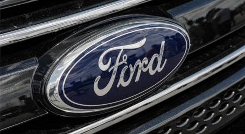 Ford отзывает 350 тысяч внедорожников и грузовиков из-за возможных проблем с переключением передач 1
