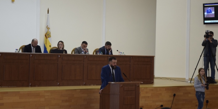 Сессия Николаевского облсовета. Как “проходной” вопрос чуть сессию не закрыл