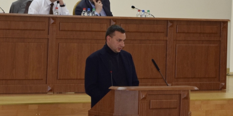 «Чтобы отремонтировать Н-14, надо, чтобы в область приехали только 2 человека – Министр транспорта и Премьер-министр»: депутаты Николаевского облсовета поговорили о дорогах