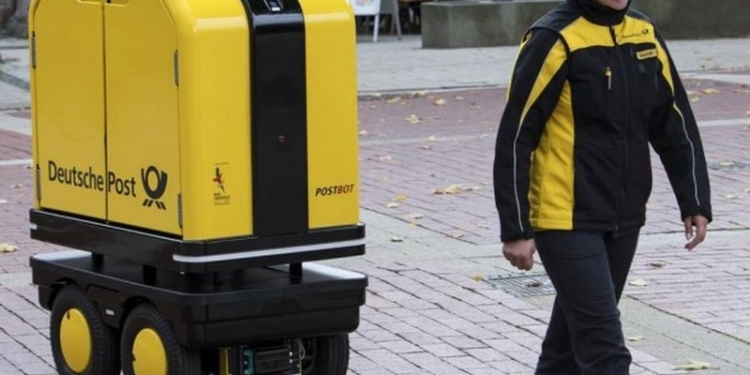 Скандал: в Германии почту обвинили в продаже данных своих клиентов немецким партиям для использования в предвыборной борьбе