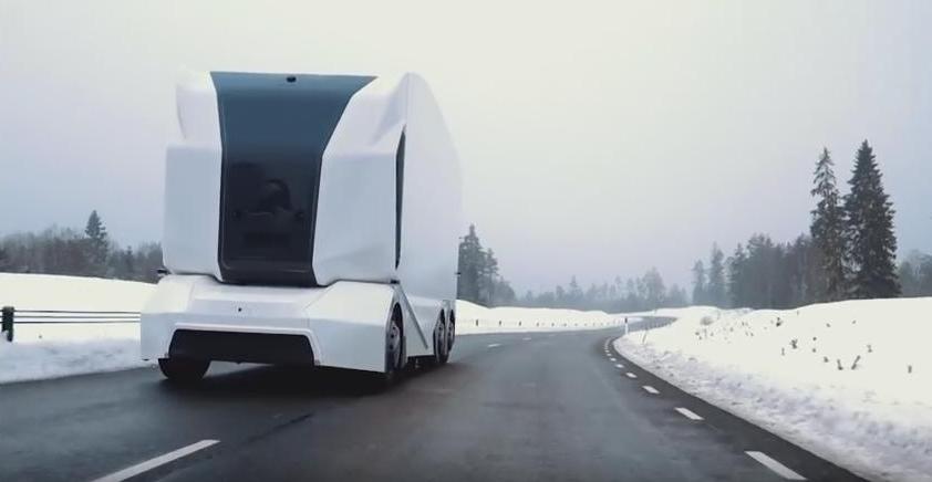 Красивый, белый, на электричестве и без водителя: в Швеции такие грузовики будущего появятся уже осенью 1