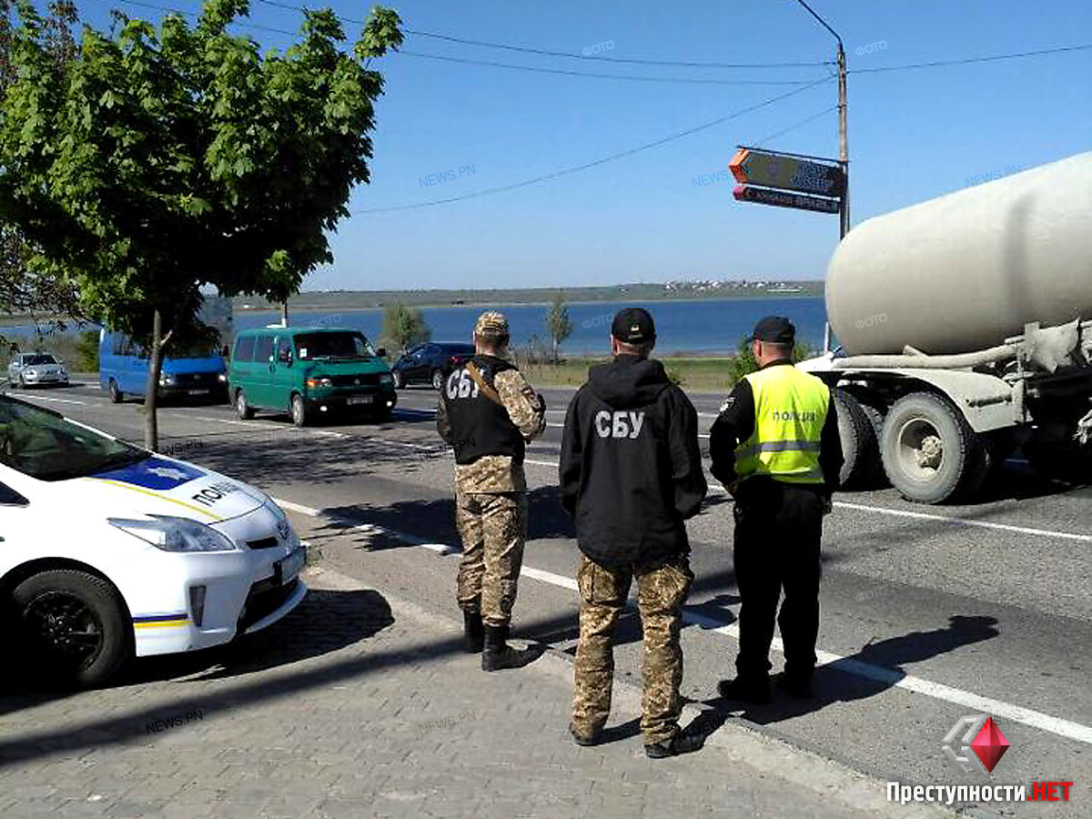 На выездах из Николаева СБУ и военные установили блокпосты – СМИ