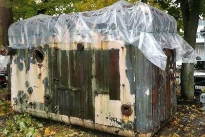 Барокамеру, в которой мог тренироваться Гагарин, нашли распиленной в пункте приема металла