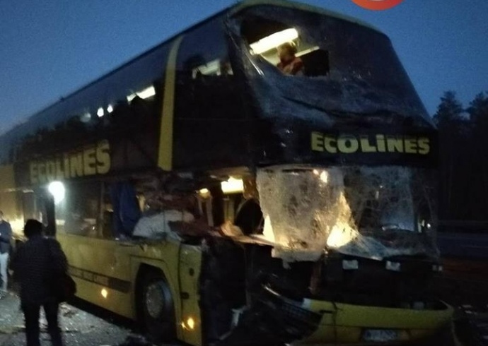 Автобус с украинцами попал в серьезное ДТП в Чехии, пострадали 8 человек 7