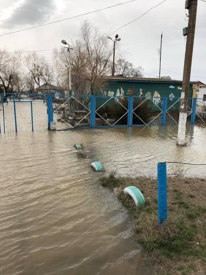 Ветер нагнал воды: на Николаевщине подтопило базы отдыха 5