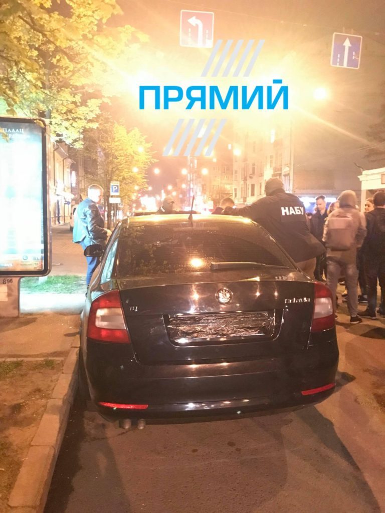 В Киеве на взятке $50 тыс. задержана сотрудница СБУ 5