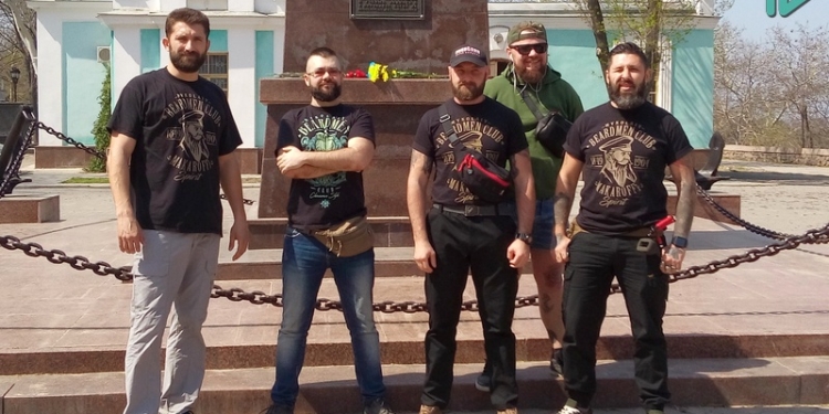 Раскол или неорганизованность? В Николаеве слишком мало бородачей отдали дань памяти адмиралу Макарову