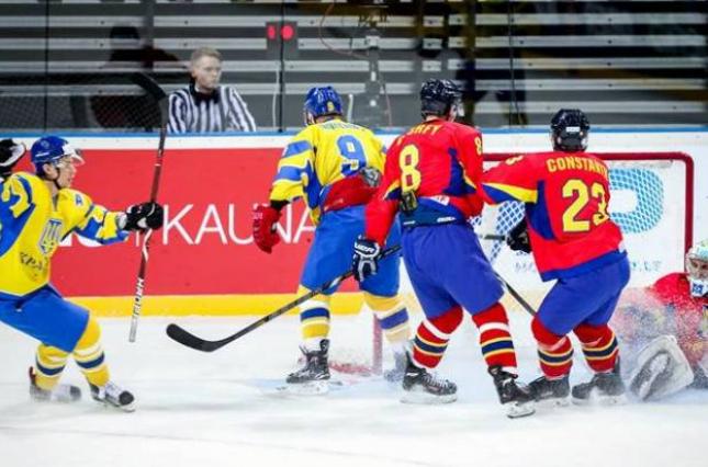 Украина стартовала с победы на хоккейном чемпионате мира в Литве 1