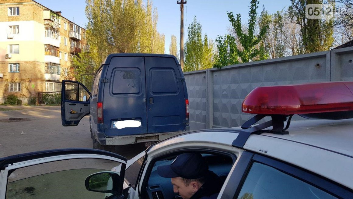 В Николаеве водитель "Газели" с двумя пособниками напали на патрульного - СМИ 3