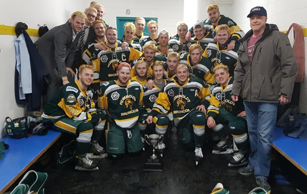 В Канаде разбился автобус с юниорской хоккейной командой, 14 жертв 1