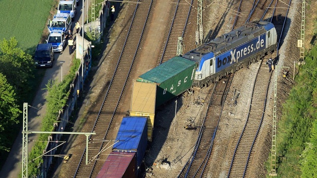 В Мюнхене сошел с рельсов грузовой поезд, ущерб оценивается в миллионы евро 3