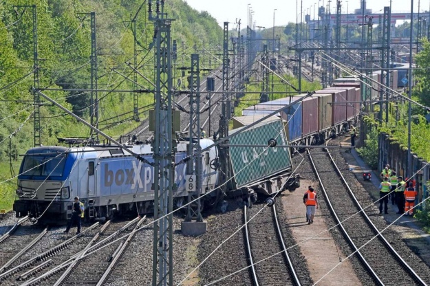 В Мюнхене сошел с рельсов грузовой поезд, ущерб оценивается в миллионы евро 1