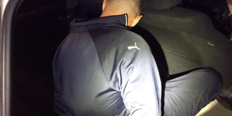 В Николаеве патрульные полицейские разбили стекло авто, чтобы «вынуть» оттуда водителя с признаками опьянения