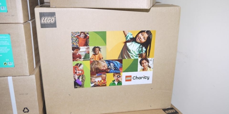 В Николаевскую область поступили первые наборы LEGO для первоклашек и их учителей