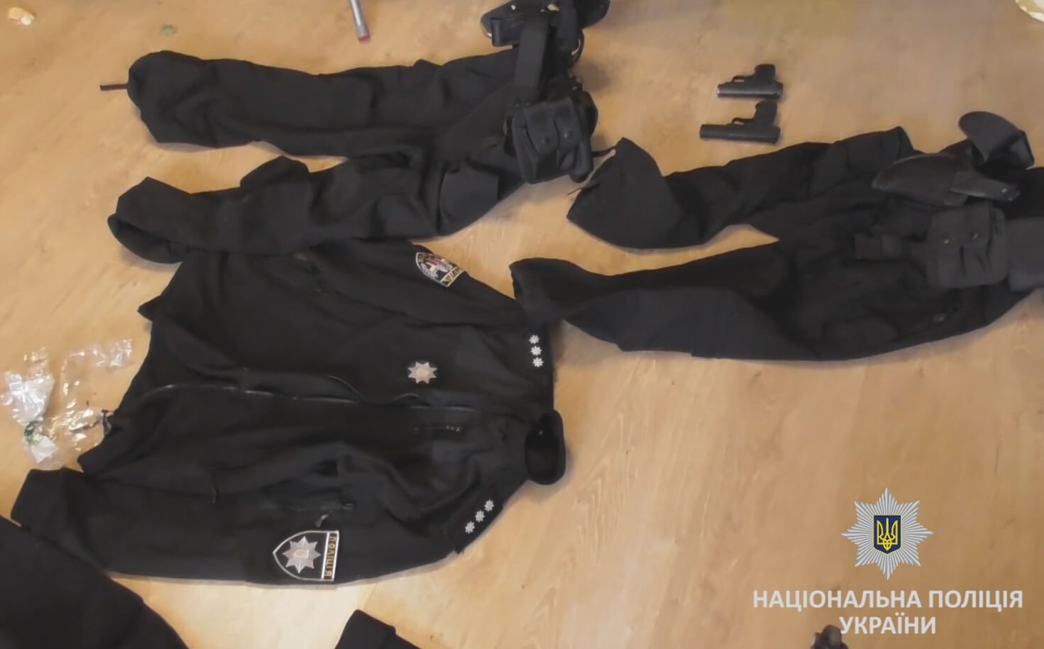 В Киеве задержали группу псевдополицейских, которые грабили иностранцев