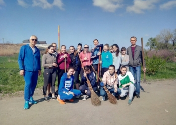 Николаевские спортсмены и тренеры присоединились к масштабному субботнику