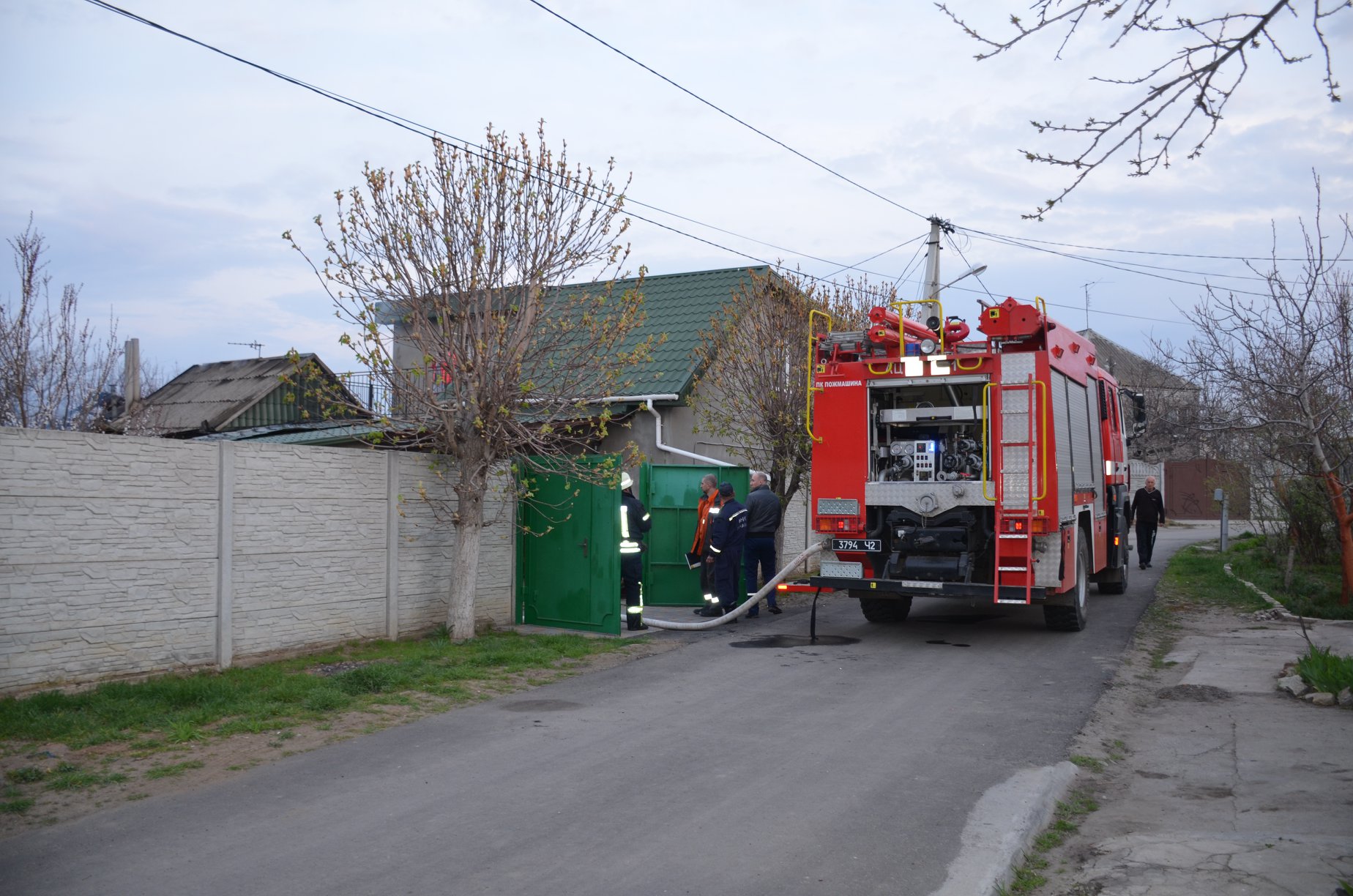 В Николаеве сгорел дом, а в нем – мать с сыном