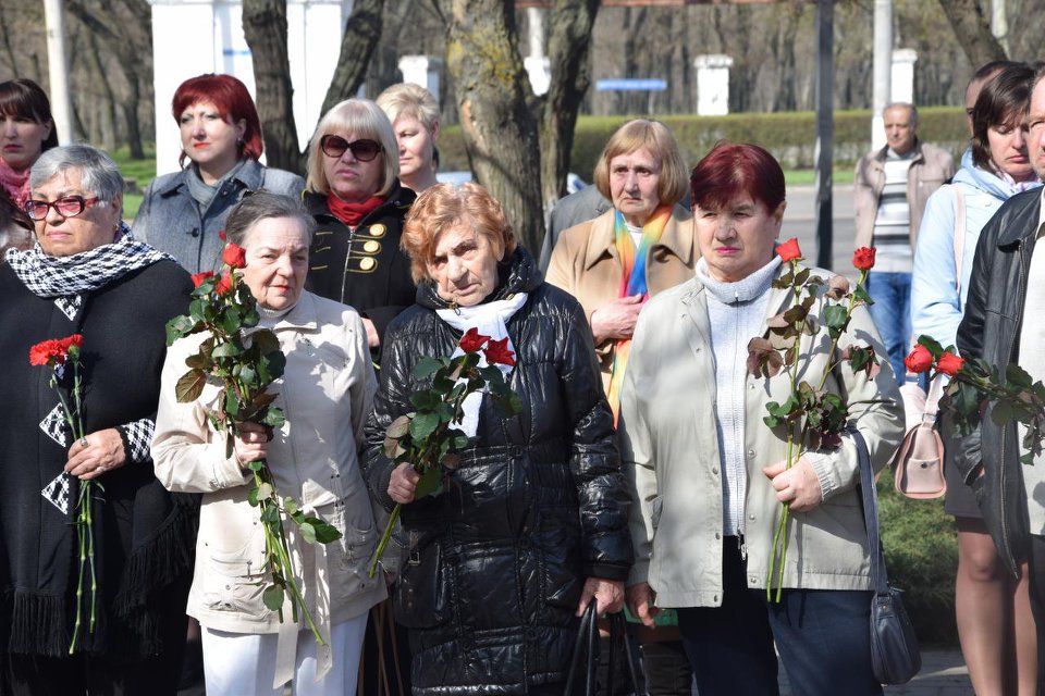 В Николаеве почтили память замученных в концлагере «Шталаг-364» 16