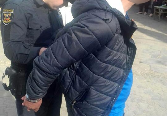 Николаевцы задержали грабителя, которого разыскивала полиция Одессы