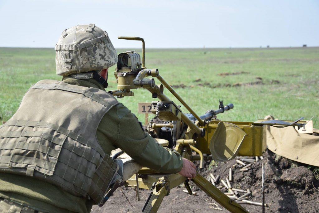 Под Николаевом прошли учения по охране военных аэродромов 12