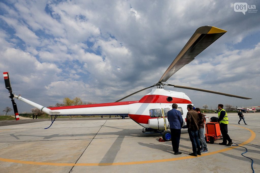 Премьерный полет. "Мотор Сич" подняла в небо первый украинский многофункциональный вертолет 11