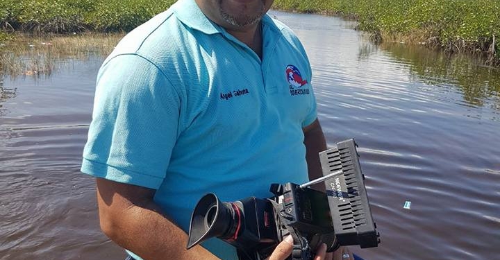 В Никарагуа репортера застрелили во время прямого эфира