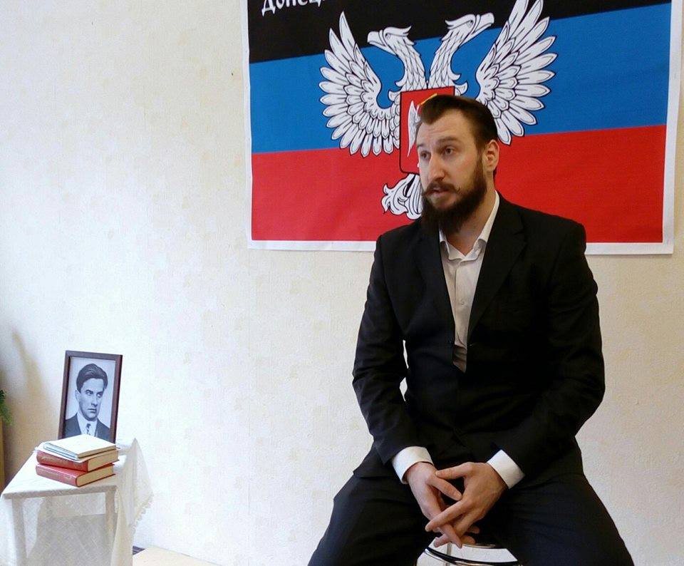 «Ти ба, як просто!» - актер из украинской рекламы присоединился к боевикам «ДНР» 5