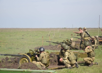 Под Николаевом прошли учения по охране военных аэродромов