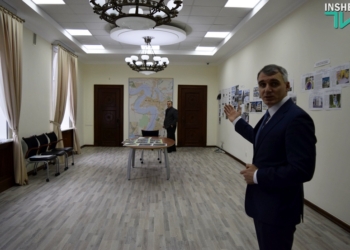 Мэр Николаева Александр Сенкевич вернулся в свой кабинет. Пустой
