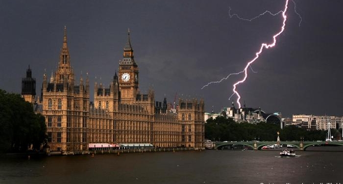 Российские боты пытались повлиять на выборы в Великобритании