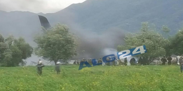 В Алжире разбился военный транспортный самолет – более 200 погибших