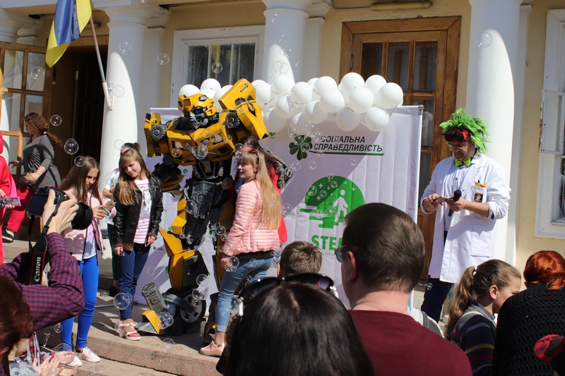 Играя, создавать: как в Николаеве проходил первый фестиваль STEM-образования 11