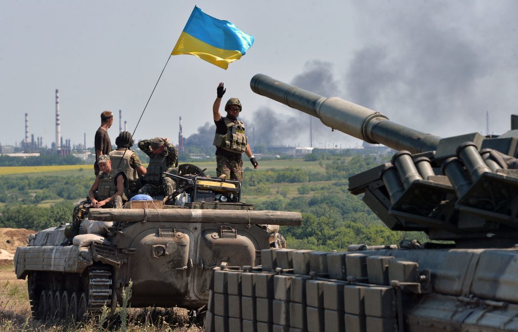Украина тратит на оборону 6% ВВП 1