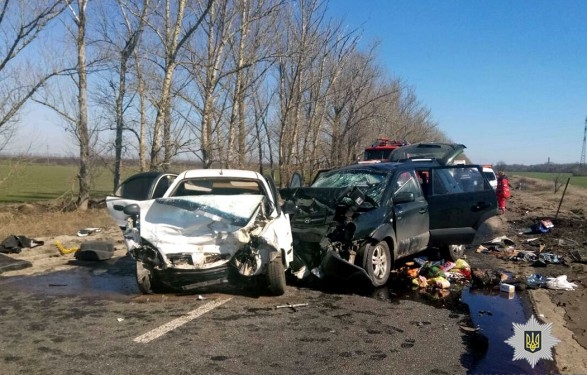 Страшное ДТП в Харьковской области: четыре человека погибли, пятеро травмированы