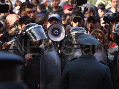 В Ереване задержали 100 демонстрантов 1