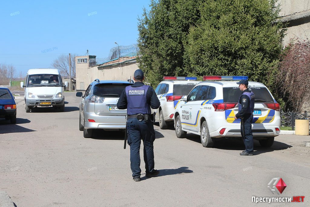 В Николаевском СИЗО, похоже, бунт - после утренней прогулки подозреваемые отказались возвращаться в камеры 2