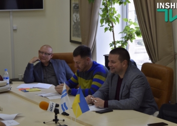 Лепишев надумал посмотреть дипломы работников пресс-службы горсовета