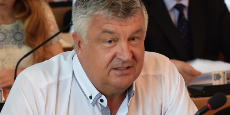 Чудеса деклараций: депутат Николаевского горсовета Грипас купил в прошлом году два ЗИЛа, квартиру в Испании и два патента. А еще вспомнил о своем доме и немаленьком автопарке