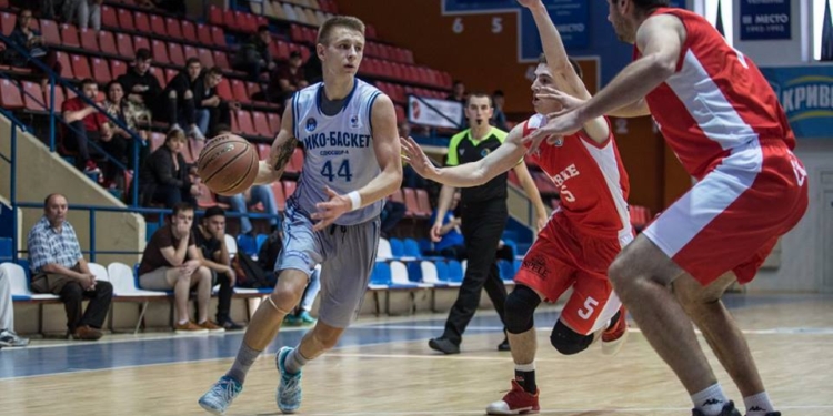 “Нико-Баскет” борется за бронзу: вторая победа во встрече с “Ровно”