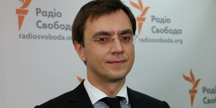 Золотые ямы. Омелян пообещал восстановить “проезжаемость” на дороге Киев-Одесса до мая