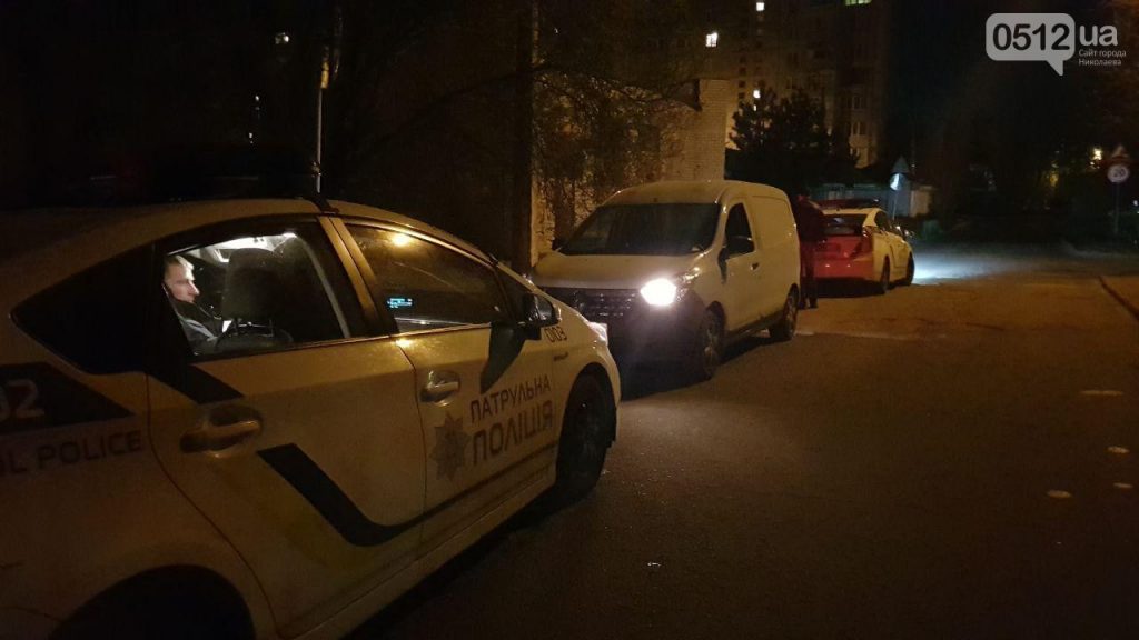 Николаевские патрульные остановили на Намыве автомобиль с наркотиками 3