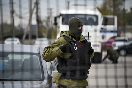 Вооруженные силовики ФСБ обыскали мечеть в оккупированном Крыму 1