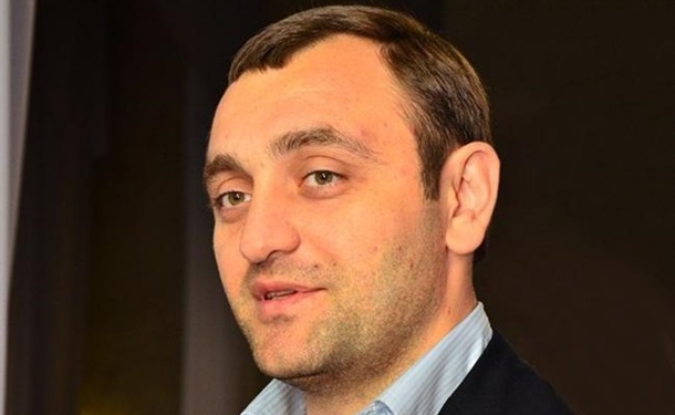 ГПУ просит Францию экстрадировать лидера “титушек”