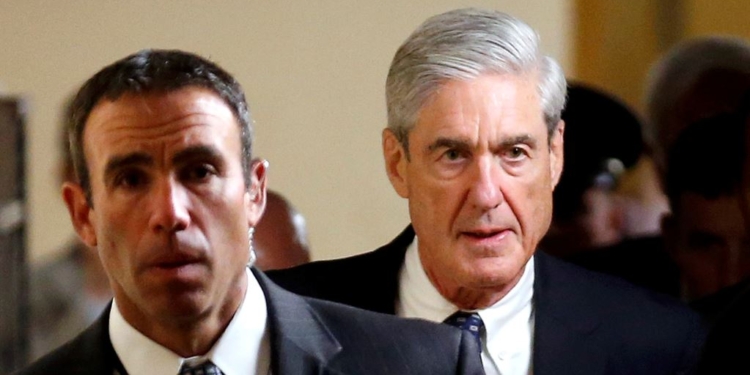 Кошки-мышки между Москвой и Вашингтоном. Дерипаска деньгами помогал ФБР найти бывшего спецагента