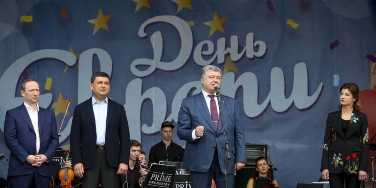 Украина официально развелась с СНГ