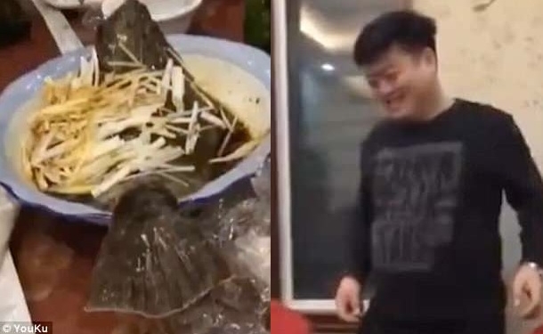 Рыба-зомби: в китайском ресторане приготовленная на пару камбала выскочила из тарелки