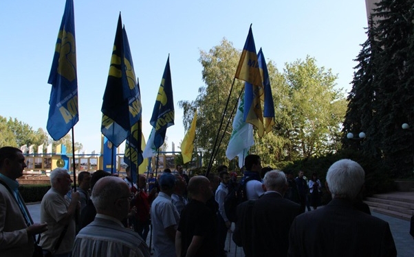 В Николаеве представители 7 партий требовали реформы выборов