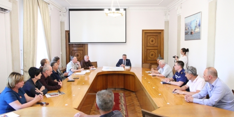 Планов громадье – Соборная площадь, парк Победы, «Дикий сад» и даже ж/д вокзал. Мэр Николаева обрисовал свои идеи архитектурно-градостроительному совету